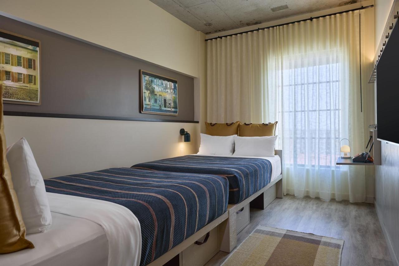 Queen Room Two Queen Beds Roll Shower Mobility Access or Hearing Accessible,1480971779:JPEG