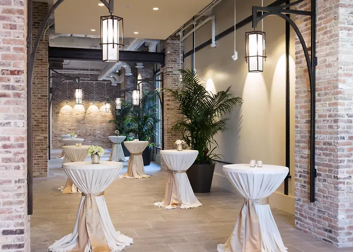 Hyatt House Charleston - Historic District Hotel